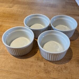 8 Oz / 250ml set of 4 Cordon Bleu Ramekins White set excellent